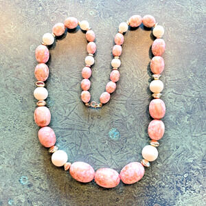 Vintage Mid Century Beaded Necklace Pink Cream Gold Mottled Beads Classic 1960's